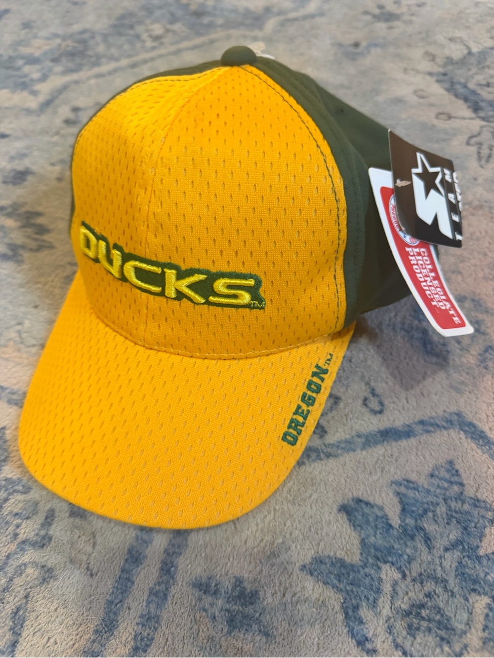 STARTER Oregon Ducks Yellow & Green Mesh Baseball Cap